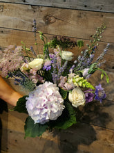 Load image into Gallery viewer, Jane Austen Violet Bouquet
