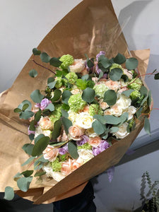 Ultimate Mixed-Colored Rose Bouquet